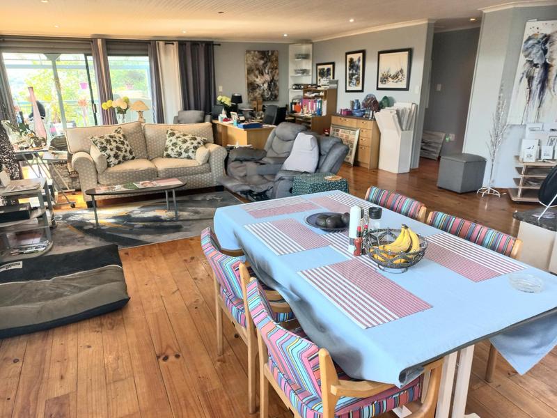 3 Bedroom Property for Sale in Stilbaai Wes Western Cape